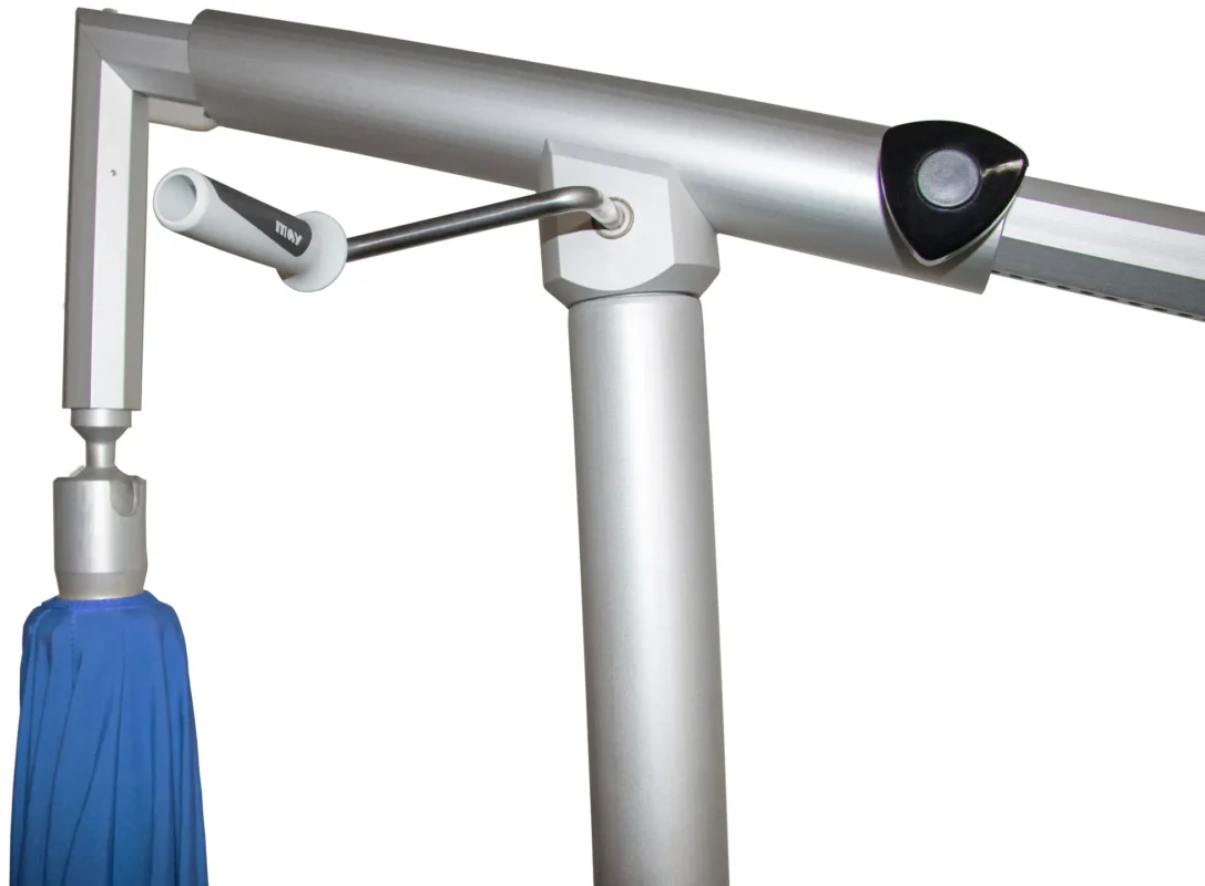 nagai-MAY_DACAPO_mit_Kurbel_Blau_Nah