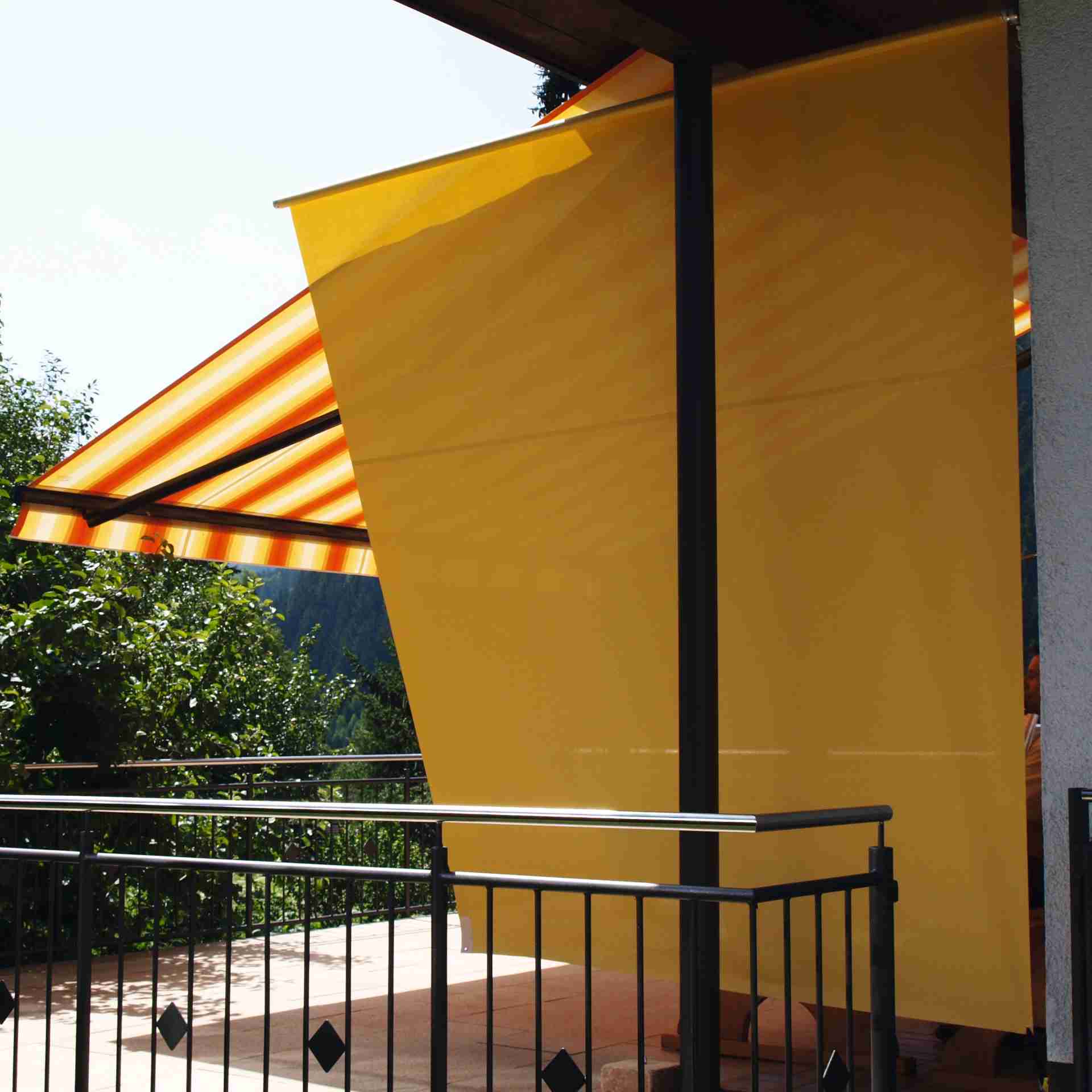 Sichtschutz Sonnenschutz Skuggi Seitenmarkise Balkon Terrasse Garten Berlin